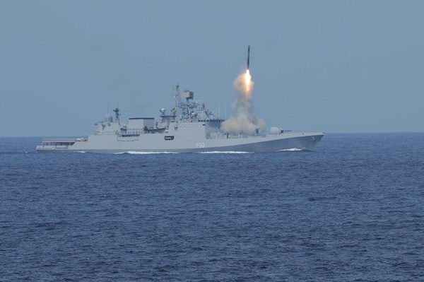 http://www.jejaktapak.com/wp-content/uploads/2015/02/brahmos-kolkata.jpg